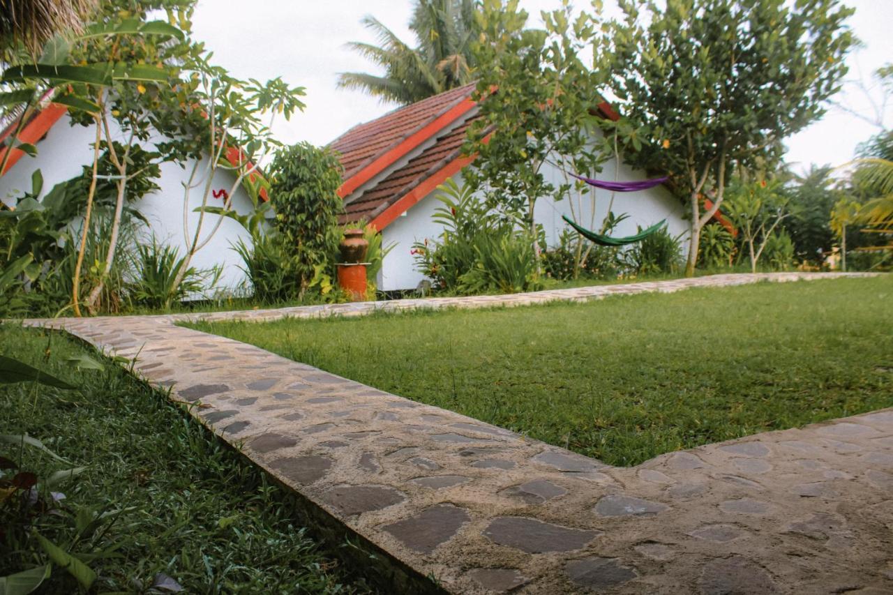 Novia Guest House Lombok-Tetebatu Exterior photo