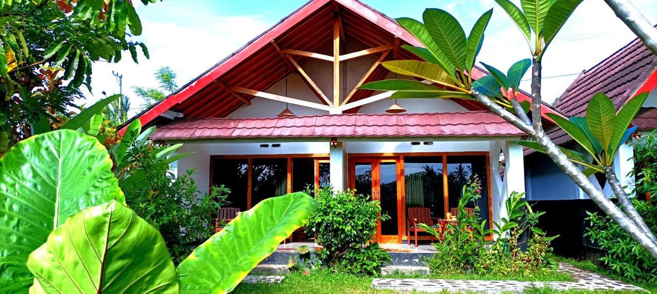 Novia Guest House Lombok-Tetebatu Exterior photo