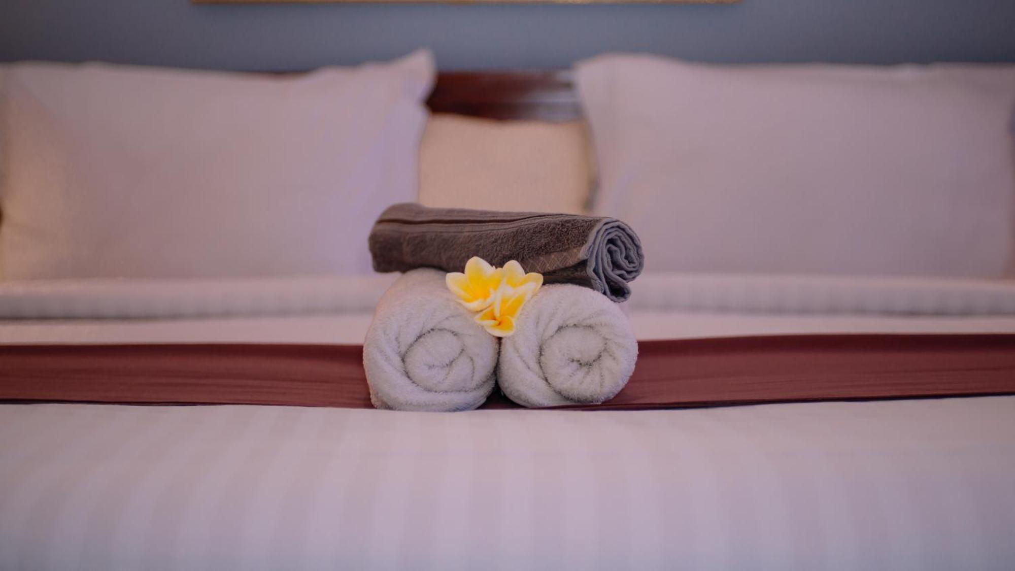 Novia Guest House Lombok-Tetebatu Exterior photo