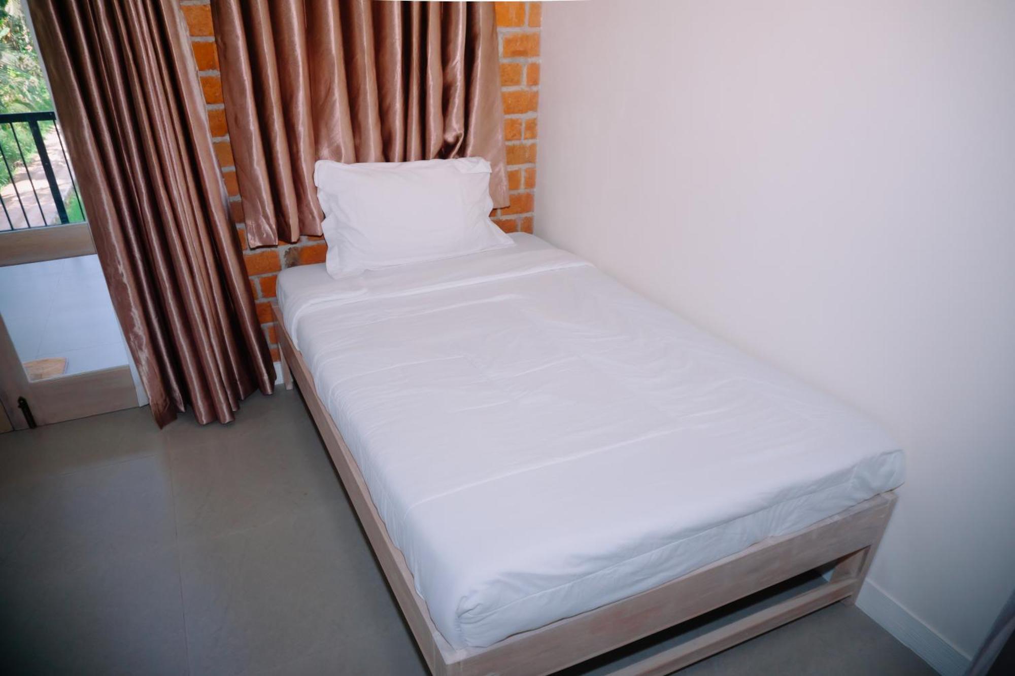 Novia Guest House Lombok-Tetebatu Exterior photo